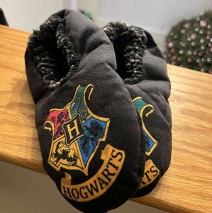 Hogwarts Slippers 🔮